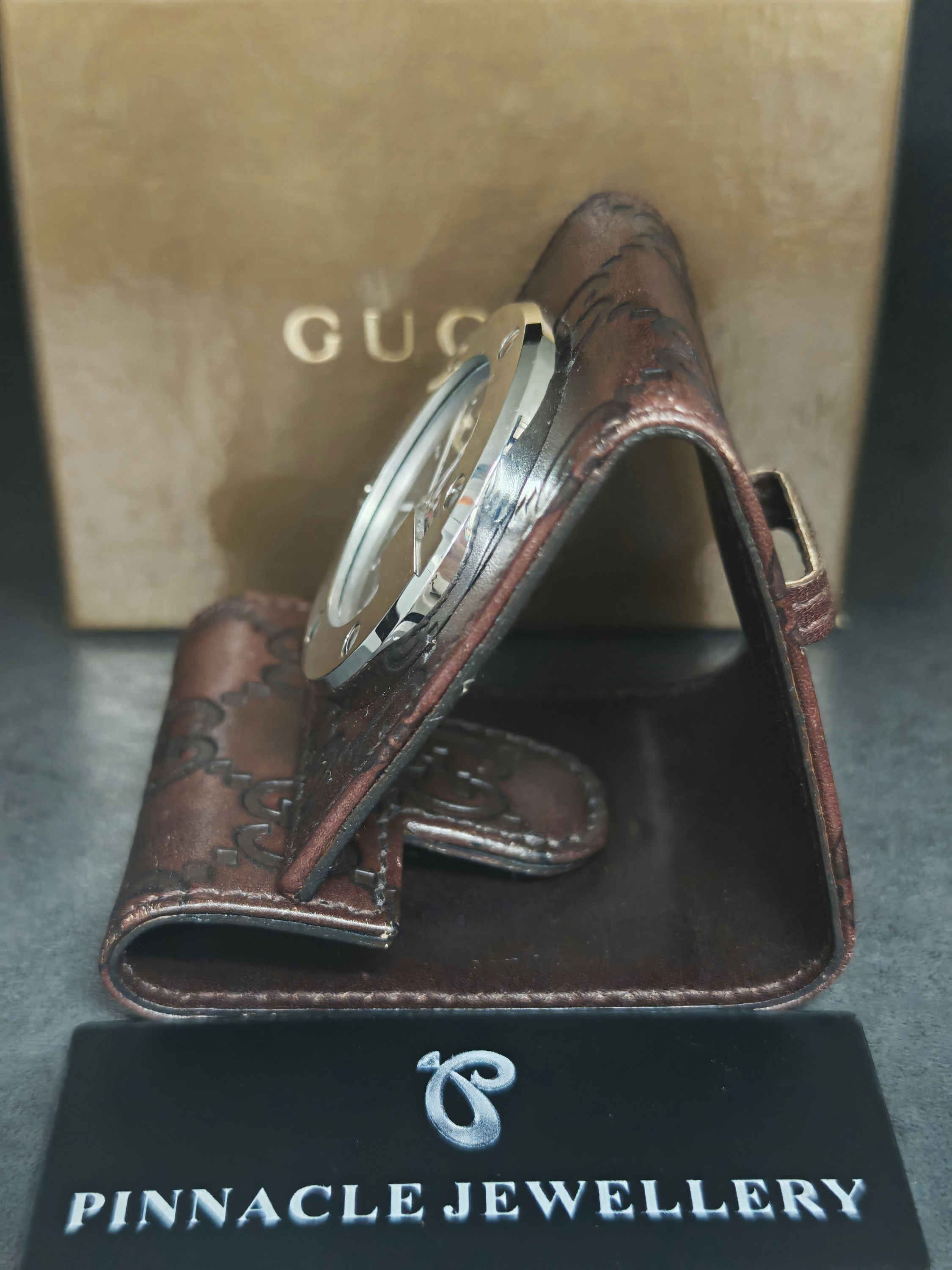 GUCCI YC200002 Clock – photo 2