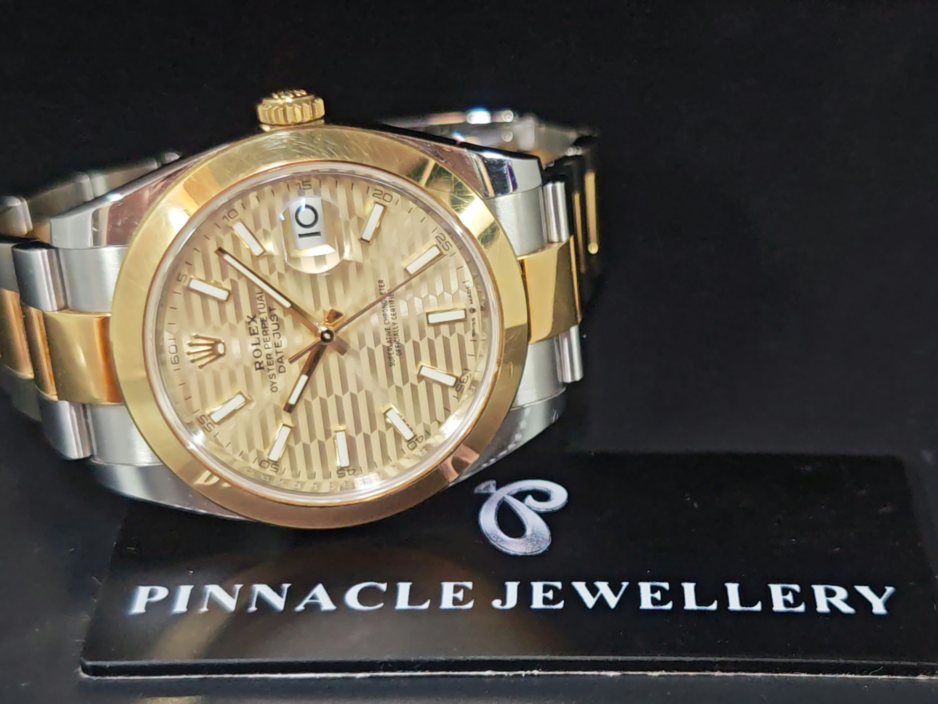 ROLEX Datejust 126303 Pre-owned Watch