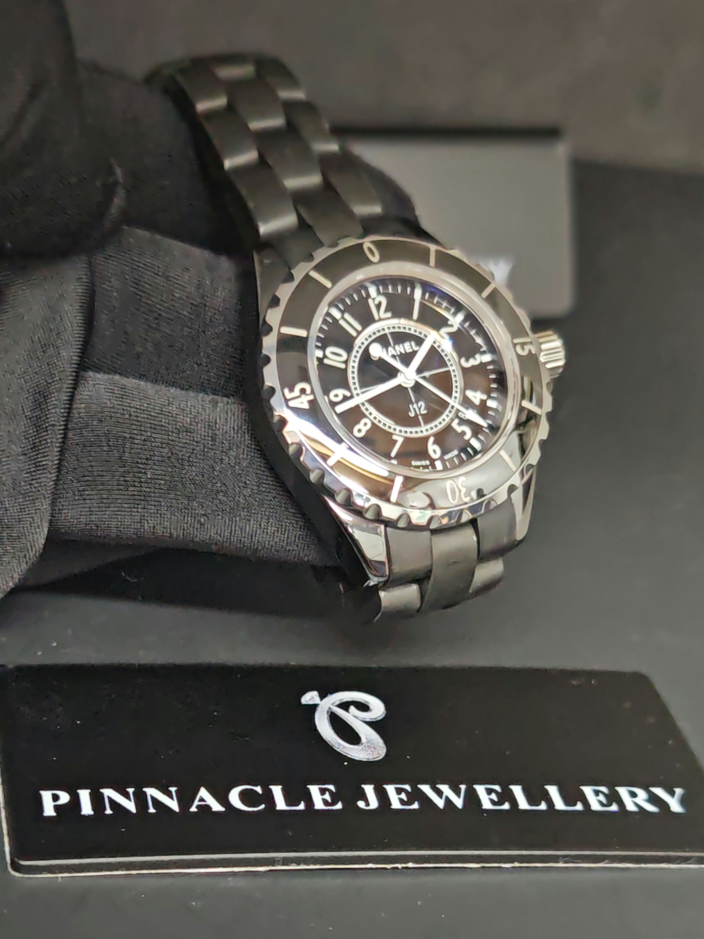 CHANEL J12 H0681 二手名錶 圖片 2