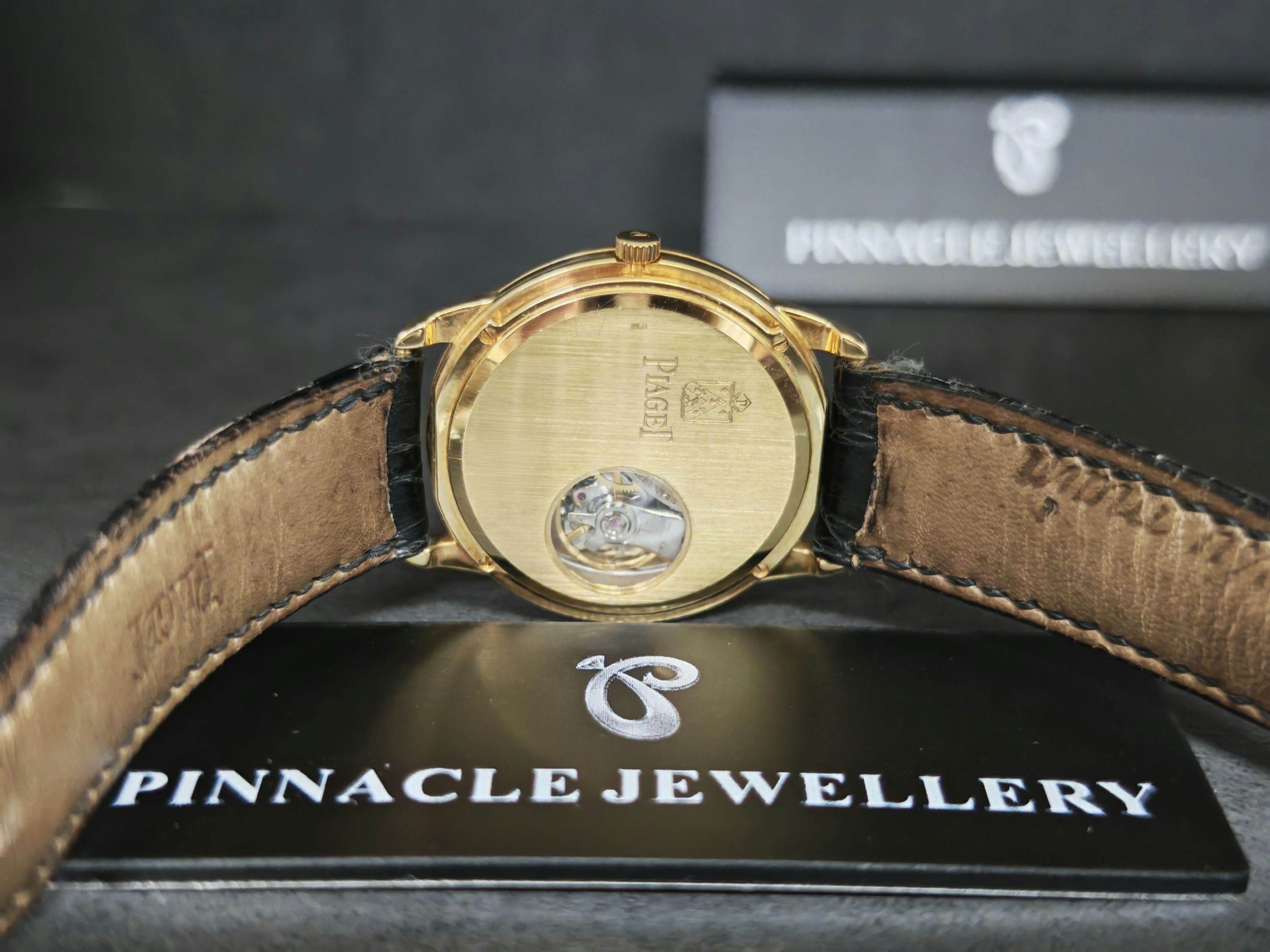 PIAGET Gouverneur 15970 Pre-owned Watch – photo 3