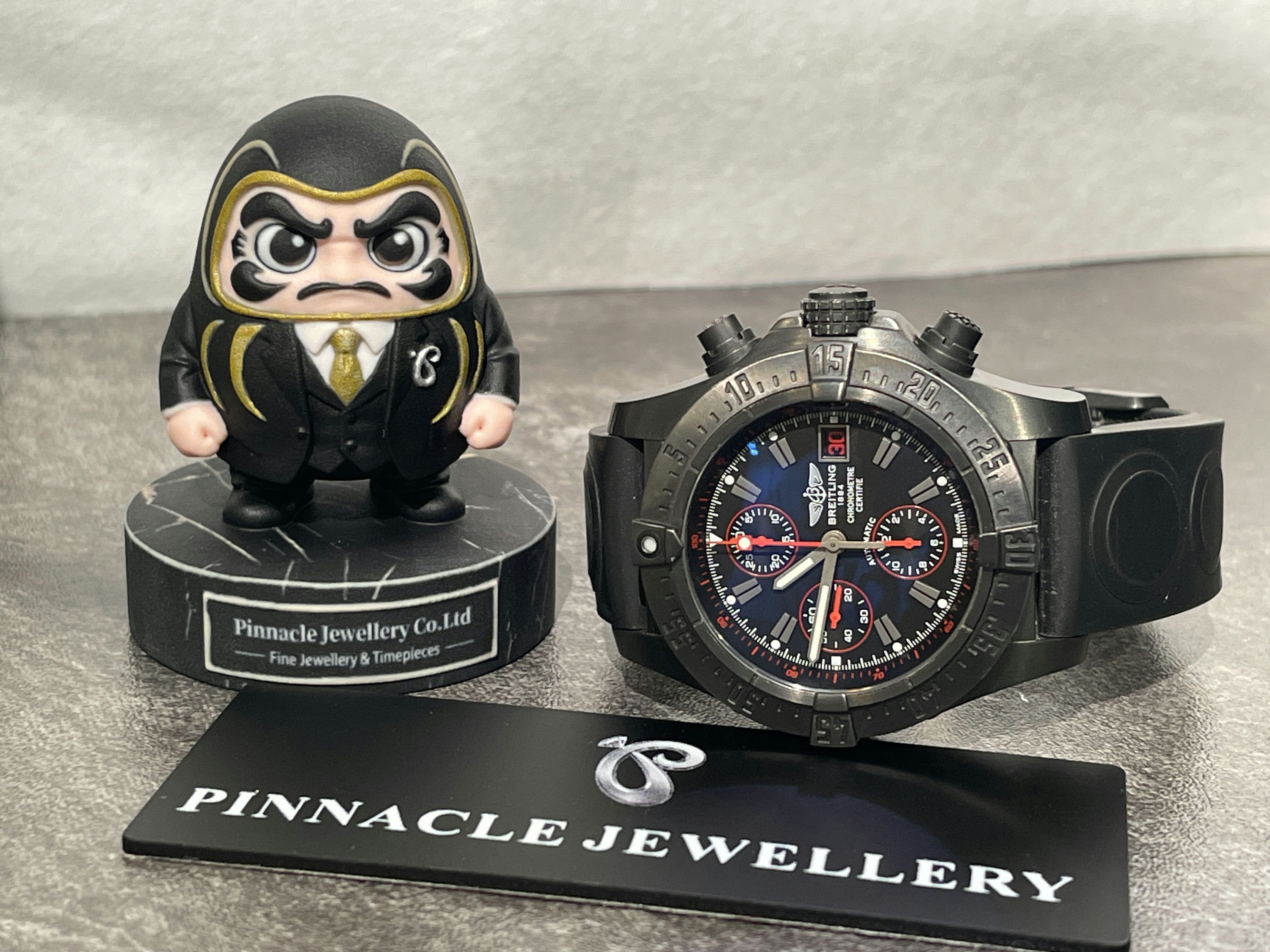 BREITLING Avenger Skyland M13380/M338B64DPB Pre-owned Watch