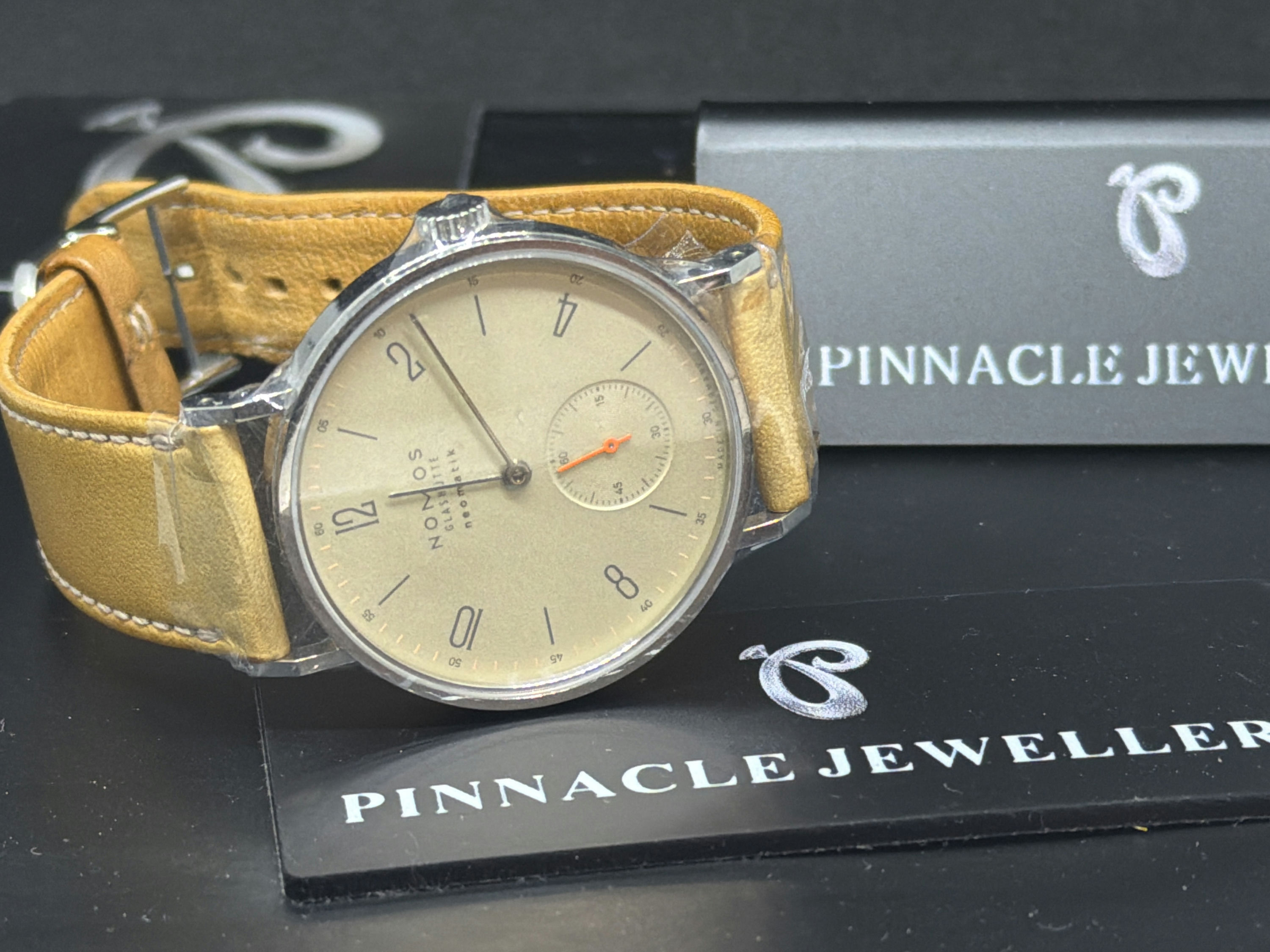 NOMOS TANGENTE 176 Pre-owned Watch