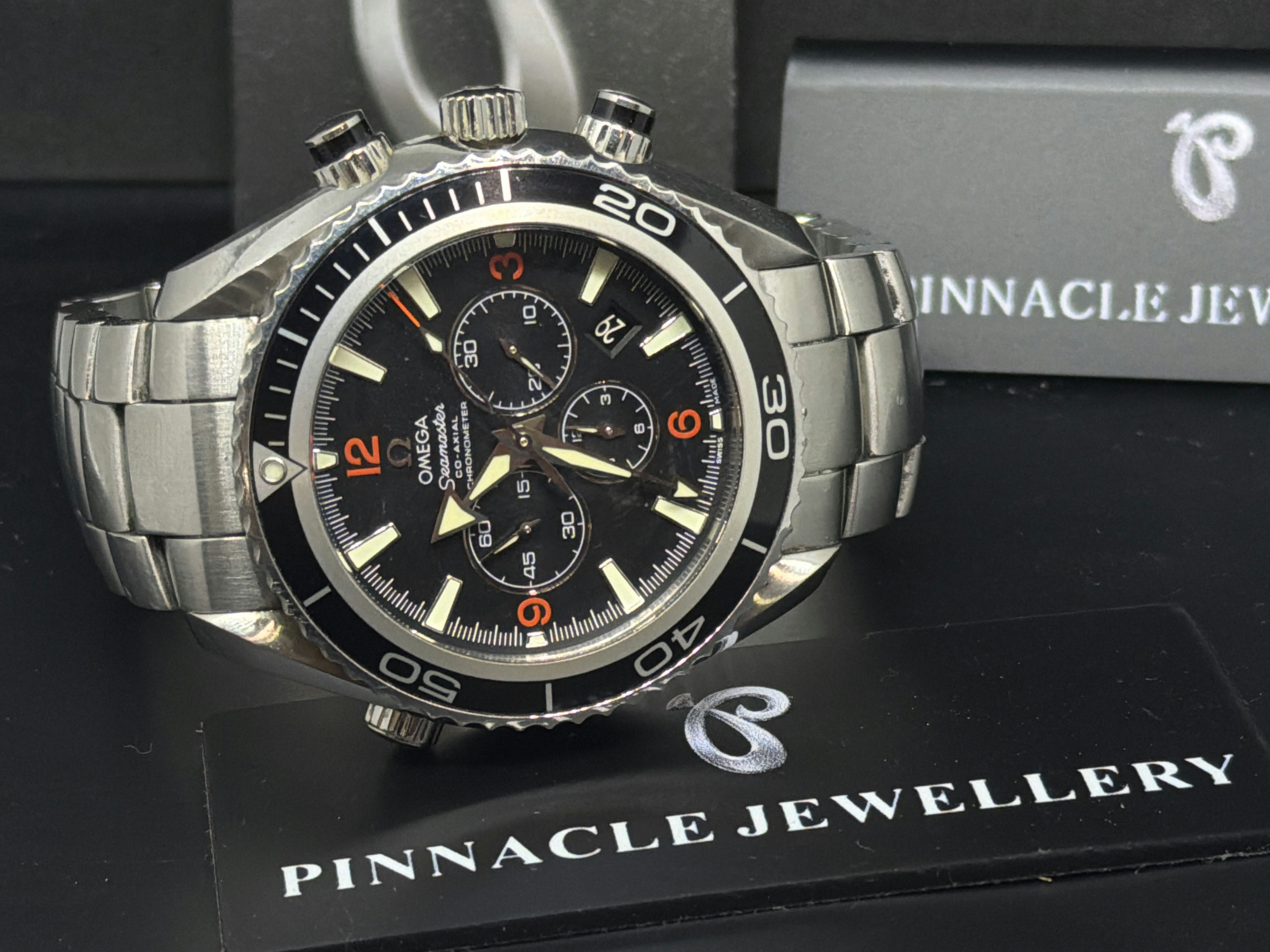 OMEGA Seamaster Planet Ocean 22105100 Pre-owned Watch