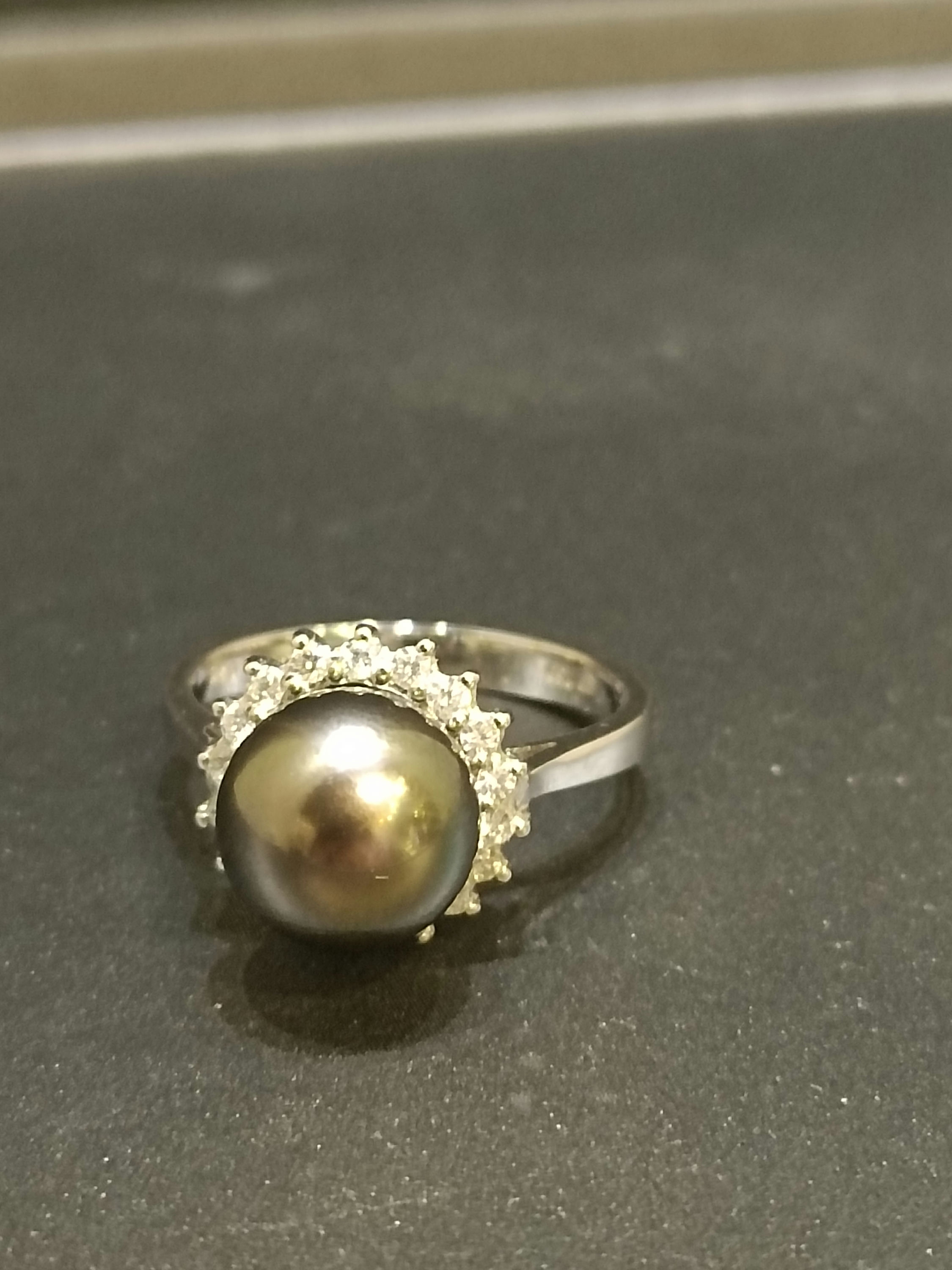18K White Gold Diamond-Accent South Sea White Pearl Ring Jewellery – photo 3