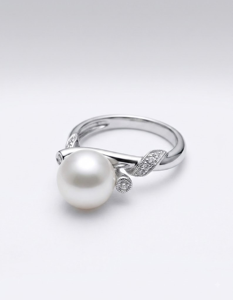 18K White Gold Diamond-Accent South Sea White Pearl Ring Jewellery